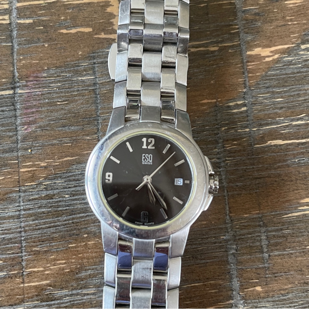 Esq Watch